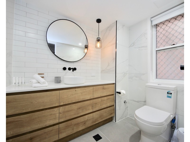 5/2489 Gold Coast Highway, Mermaid Beach QLD 4218