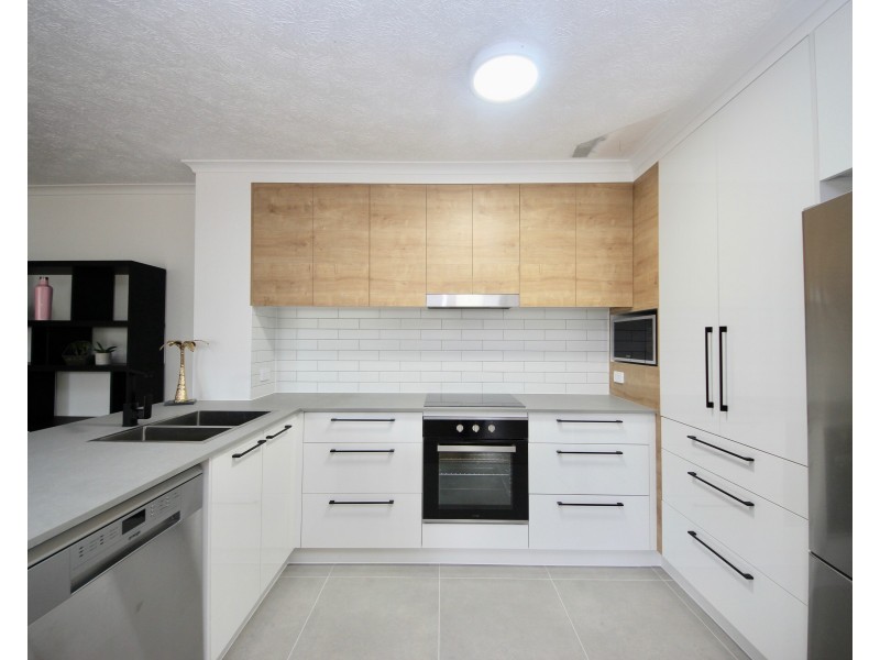 5/2489 Gold Coast Highway, Mermaid Beach QLD 4218