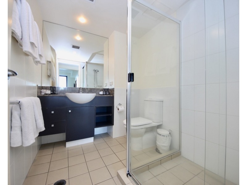 1805/2685 Gold Coast Highway, Broadbeach QLD 4218