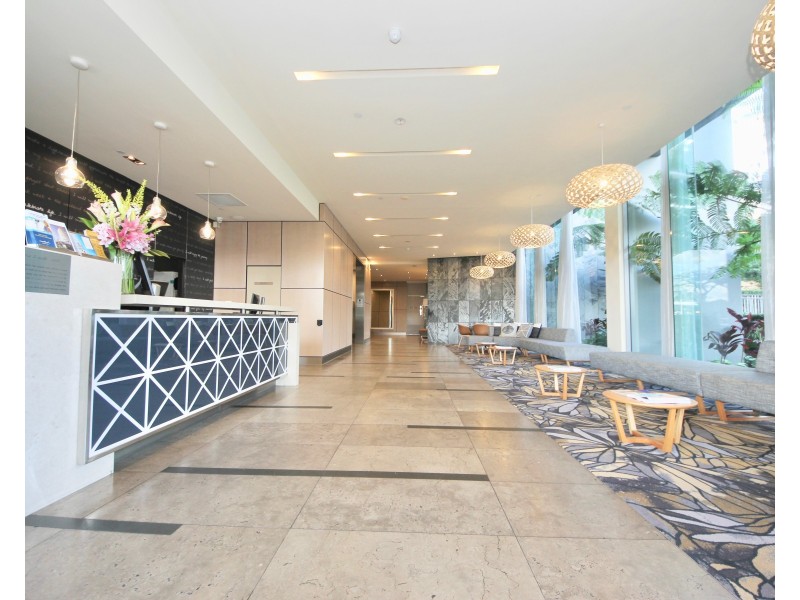 1805/2685 Gold Coast Highway, Broadbeach QLD 4218