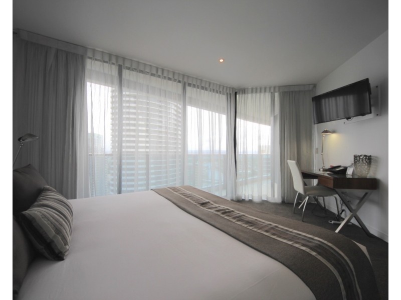 2401/1 Oracle Boulevard, Broadbeach QLD 4218