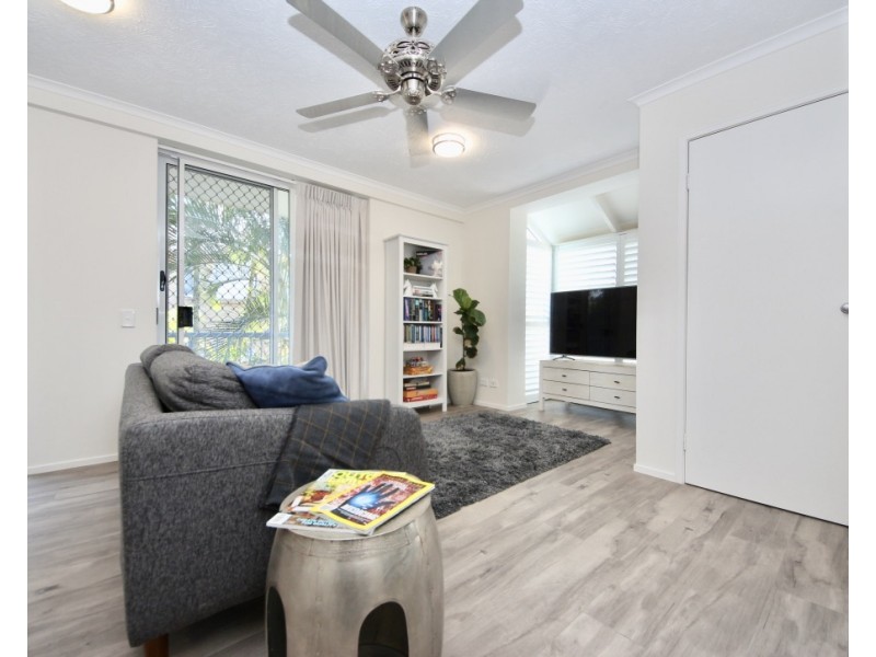 53/10 Alexandra Avenue, Mermaid Beach QLD 4218