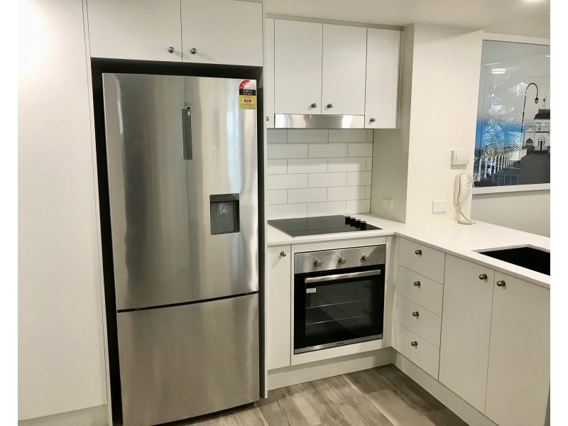 53/10 Alexandra Avenue, Mermaid Beach QLD 4218