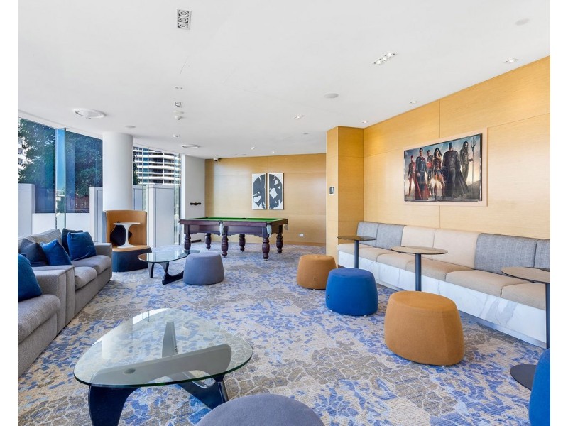 2705/21 Elizabeth Avenue, Broadbeach QLD 4218