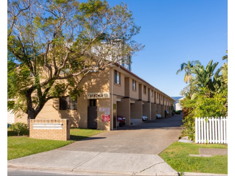 10/9 Proud Street, Labrador QLD 4215