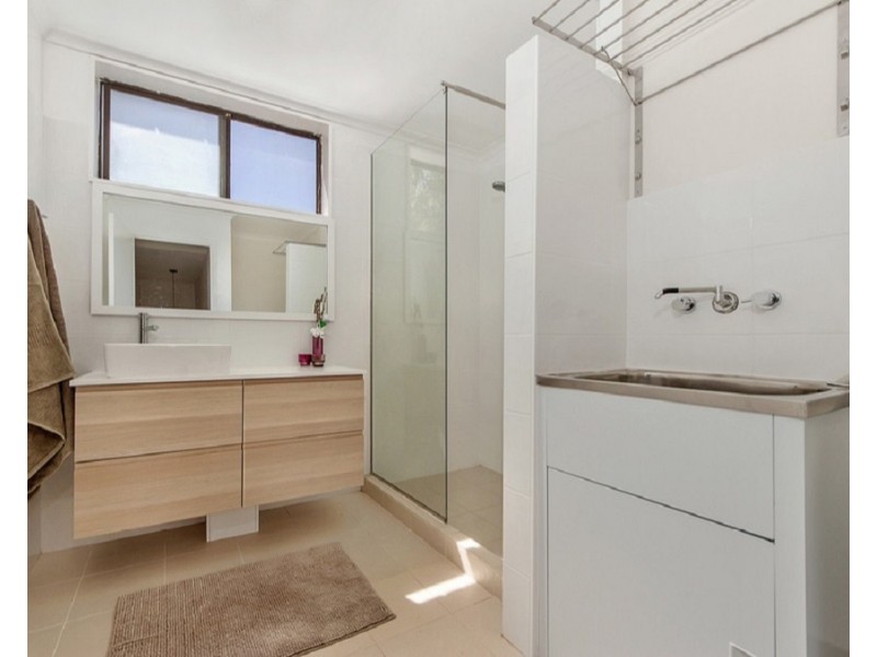 10/9 Proud Street, Labrador QLD 4215