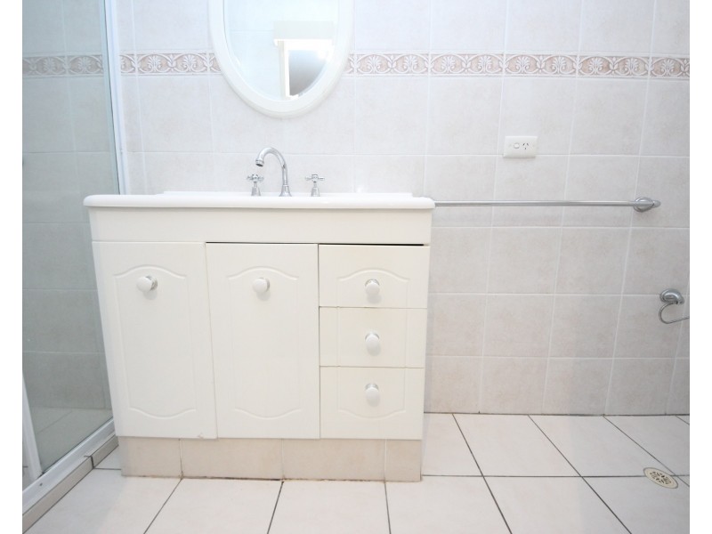 10 Helm Court, Mermaid Waters QLD 4218