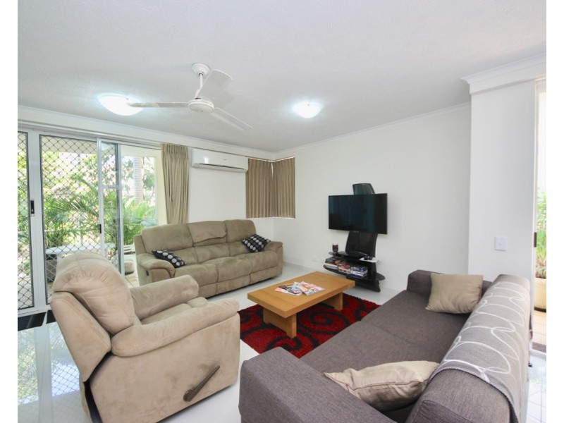 74/10 Alexandra Avenue, Mermaid Beach QLD 4218