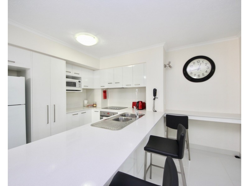 74/10 Alexandra Avenue, Mermaid Beach QLD 4218