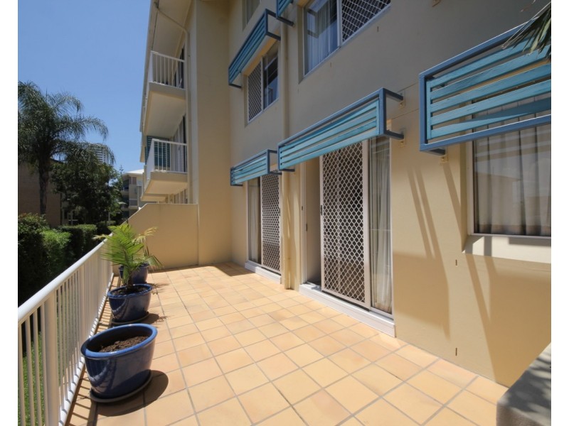 74/10 Alexandra Avenue, Mermaid Beach QLD 4218