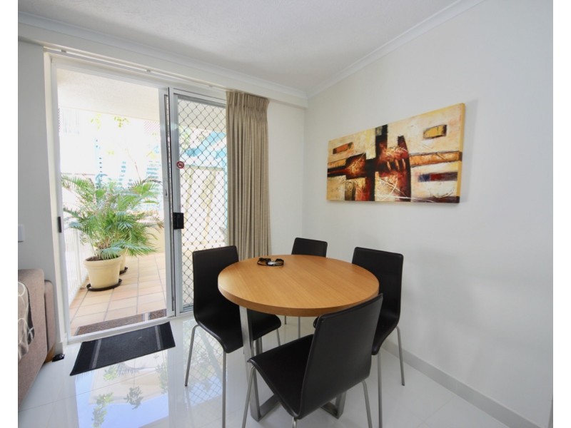 74/10 Alexandra Avenue, Mermaid Beach QLD 4218