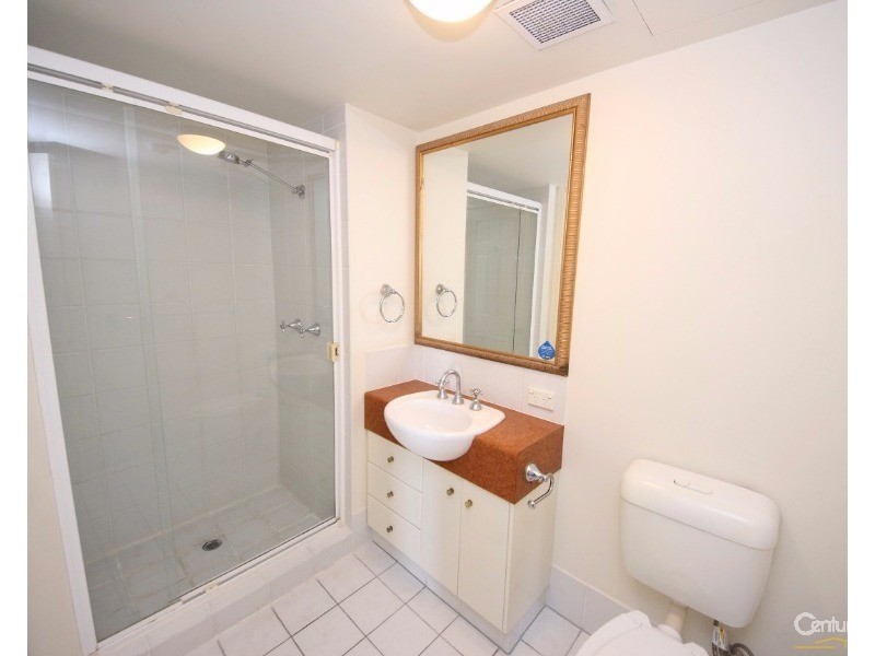 512/9 Beach Parade, Surfers Paradise QLD 4217