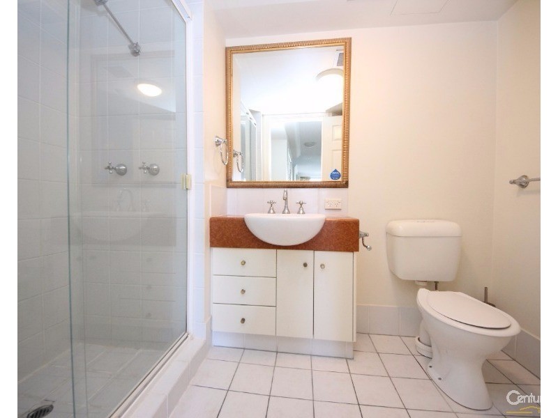 512/9 Beach Parade, Surfers Paradise QLD 4217