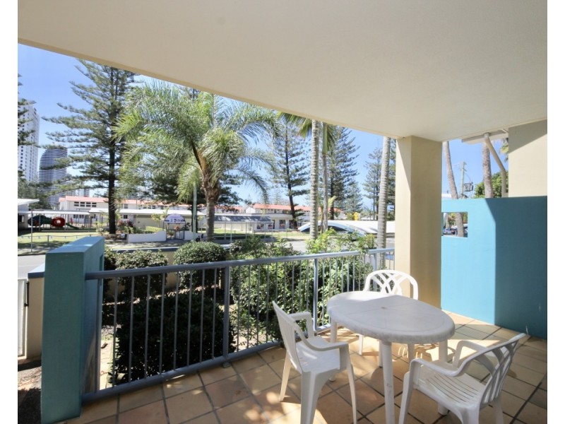 10 Alexandra Avenue, Mermaid Beach QLD 4218