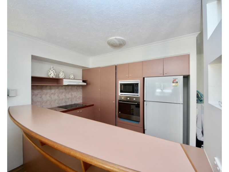 10 Alexandra Avenue, Mermaid Beach QLD 4218