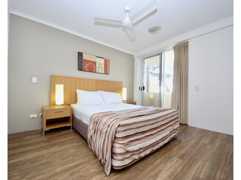 10 Alexandra Avenue, Mermaid Beach QLD 4218