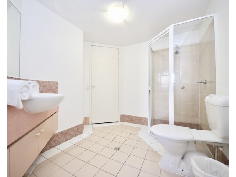 10 Alexandra Avenue, Mermaid Beach QLD 4218