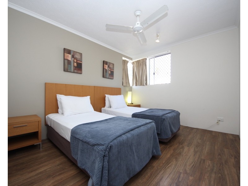 10 Alexandra Avenue, Mermaid Beach QLD 4218
