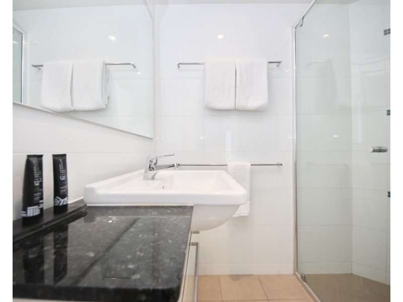 505/22  Surf Parade, Broadbeach QLD 4218