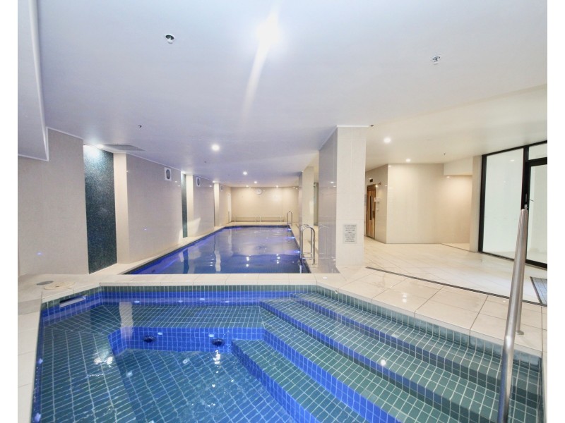 505/22  Surf Parade, Broadbeach QLD 4218