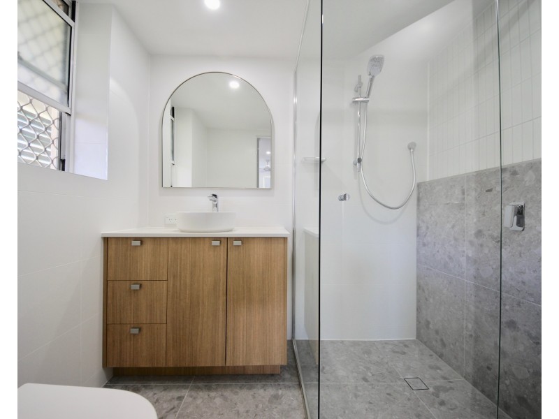 10-16 Alexandra Avenue, Mermaid Beach QLD 4218