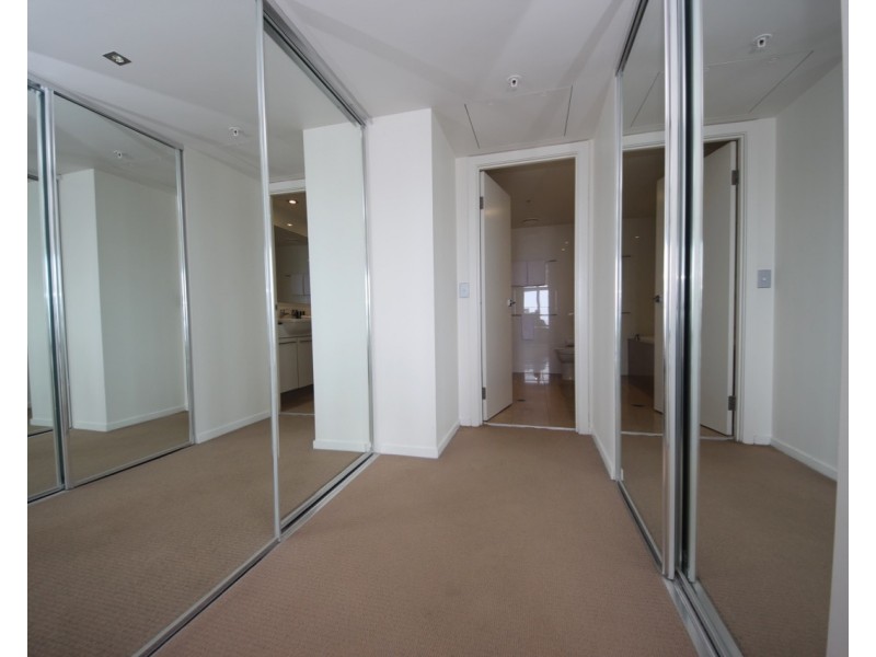 22 Surf Parade, Broadbeach QLD 4218