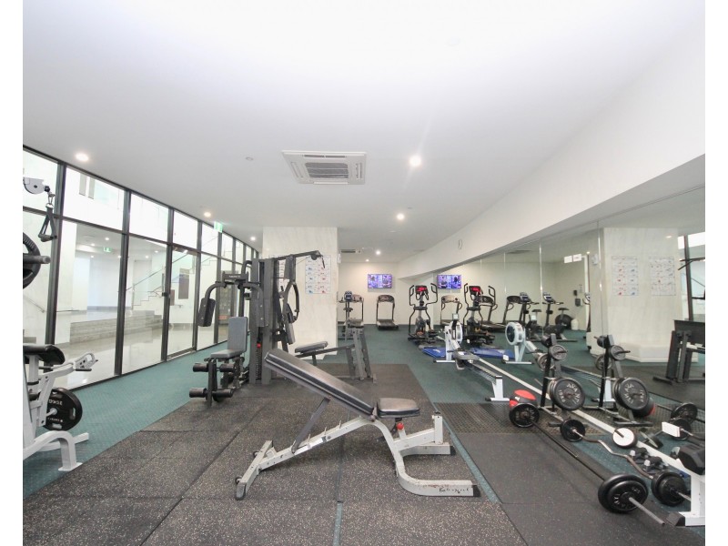 22 Surf Parade, Broadbeach QLD 4218