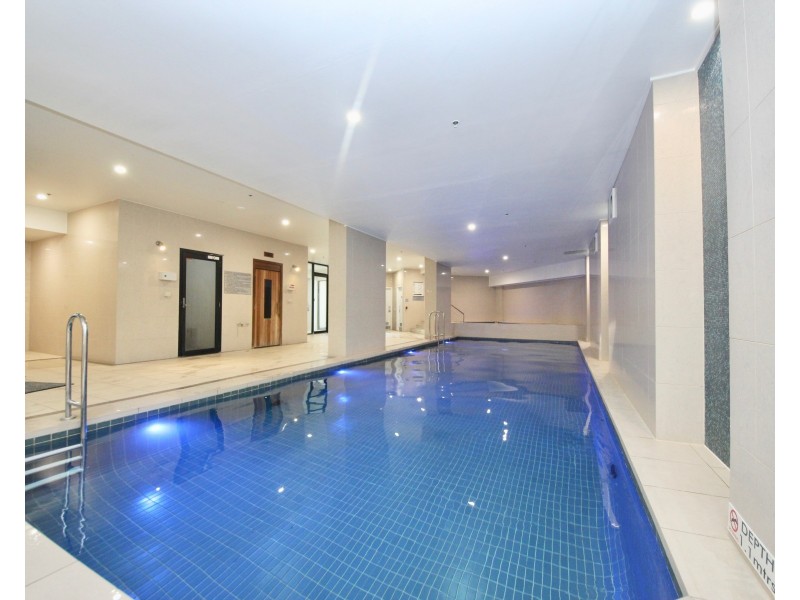 22 Surf Parade, Broadbeach QLD 4218