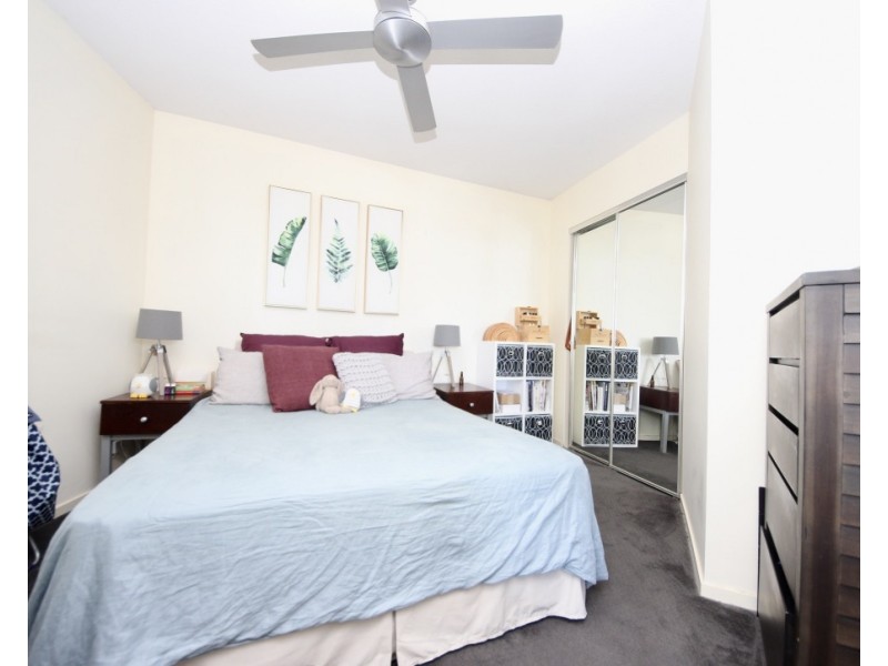 911/42 Surf Parade, Broadbeach QLD 4218