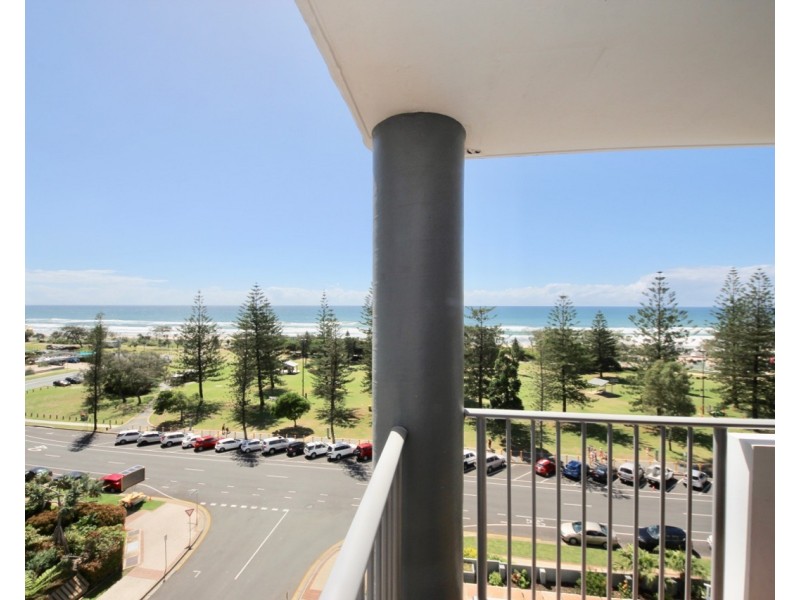 28/155 Old Burleigh Road, Broadbeach QLD 4218