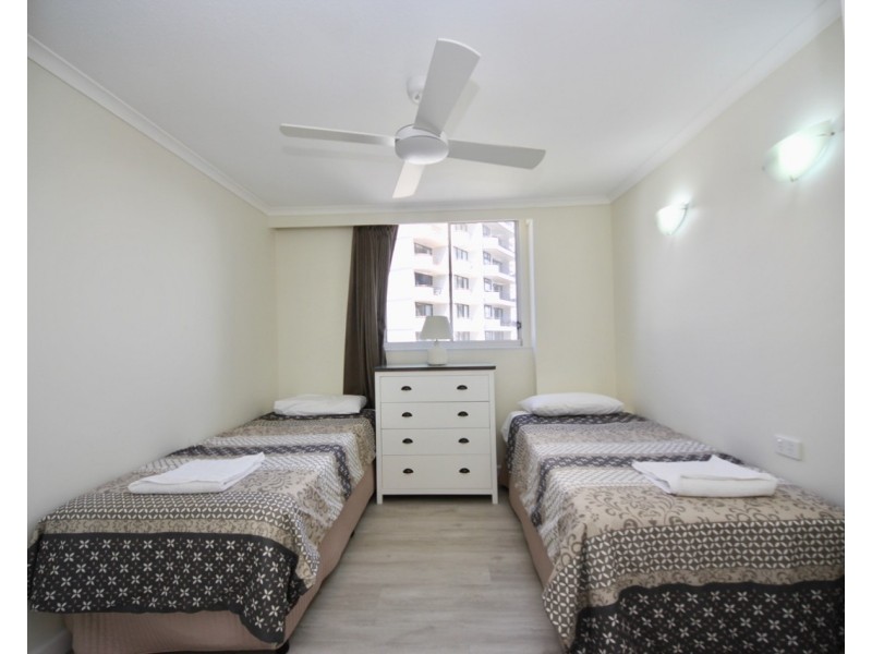 28/155 Old Burleigh Road, Broadbeach QLD 4218