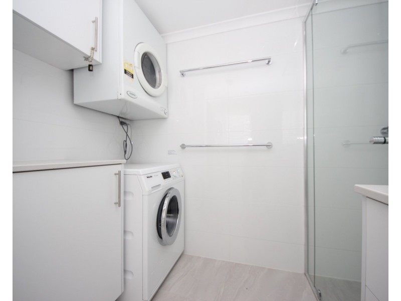 28/155 Old Burleigh Road, Broadbeach QLD 4218