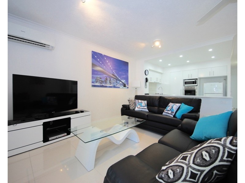 72/10 Alexandra Avenue, Mermaid Beach QLD 4218