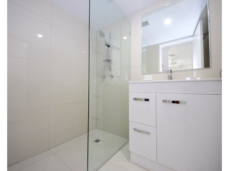 72/10 Alexandra Avenue, Mermaid Beach QLD 4218