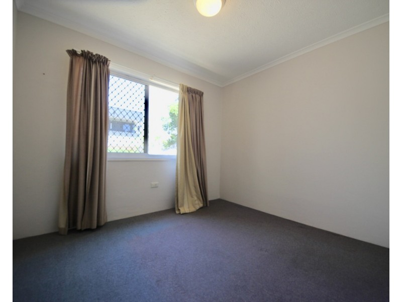 3/30-32 Armrick Avenue, Broadbeach QLD 4218