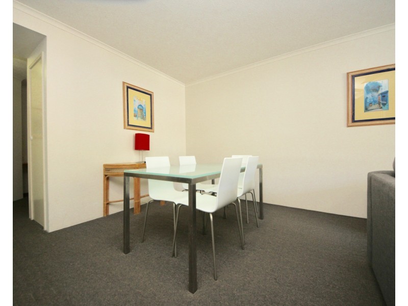 85/10 Alexandra Avenue, Broadbeach QLD 4218