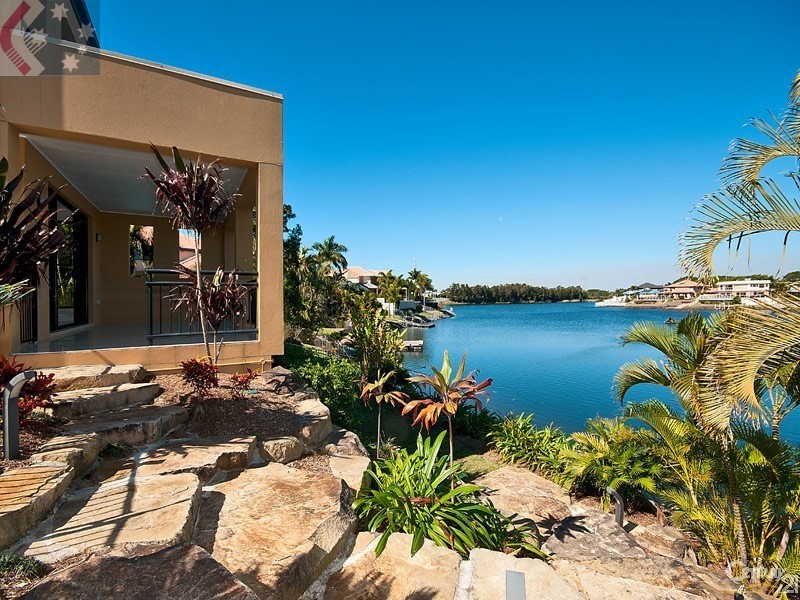 35 Cayman Drive, Clear Island Waters QLD 4226