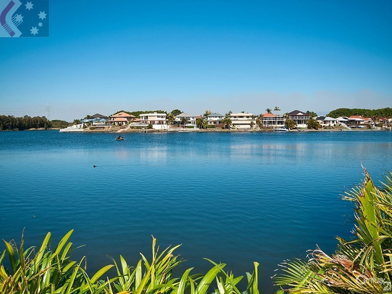 35 Cayman Drive, Clear Island Waters QLD 4226