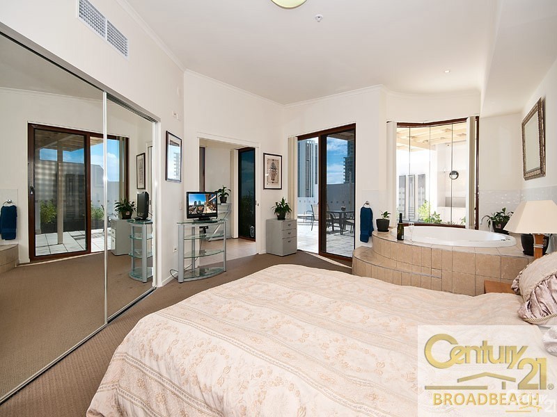 1402/42 Surf Parade, Broadbeach QLD 4218