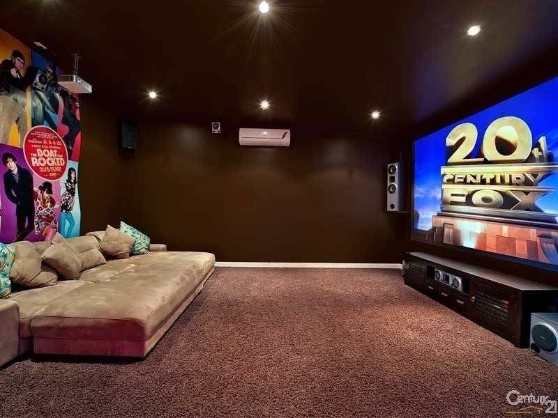 139 Allambi Avenue, Broadbeach Waters QLD 4218