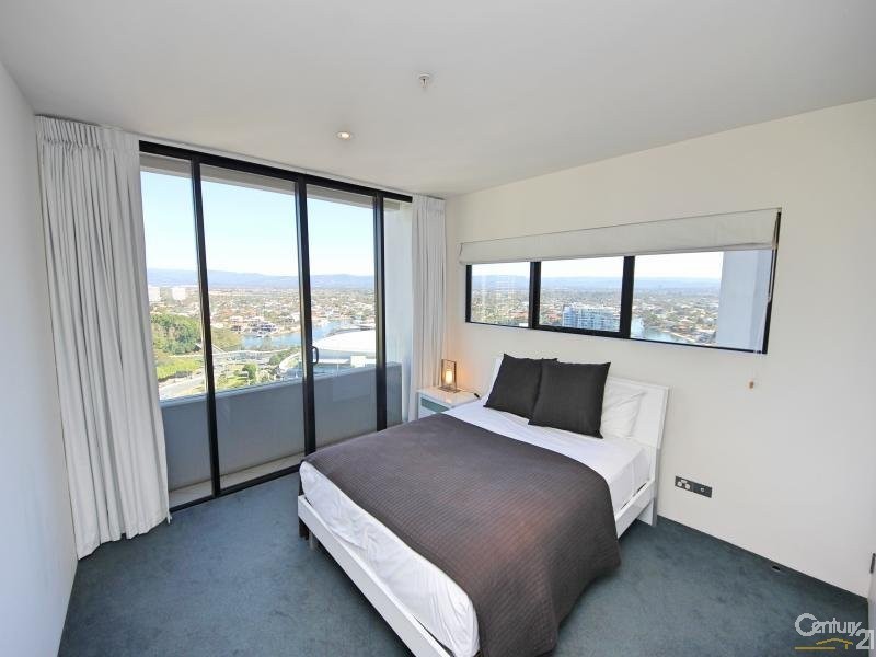 17 Albert Avenue, Broadbeach QLD 4218