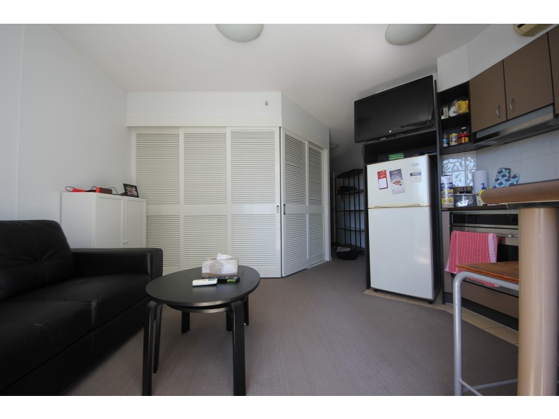 905/42 Surf Parade, Broadbeach QLD 4218
