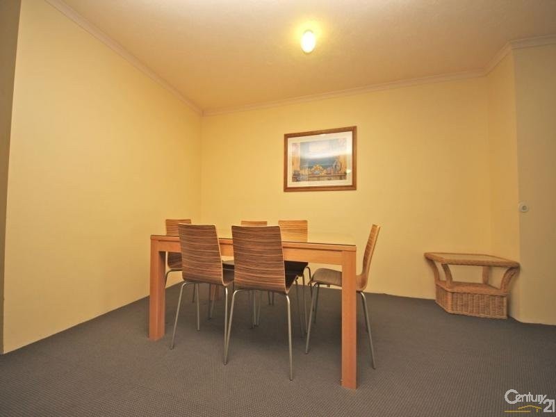 72/10-16 Alexandra Avenue, Broadbeach QLD 4218