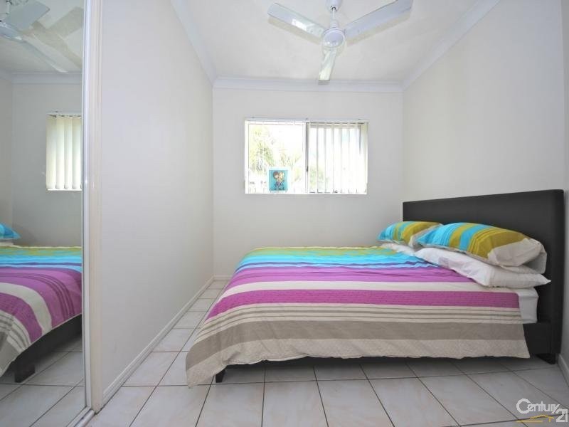 7 Redondo Avenue, Miami QLD 4220