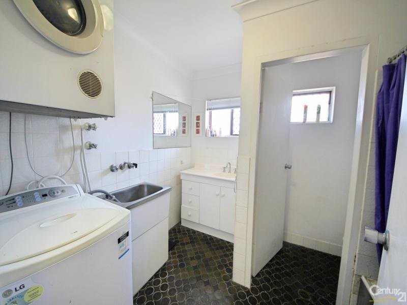 9-11 Old Burleigh Rd, Surfers Paradise QLD 4217