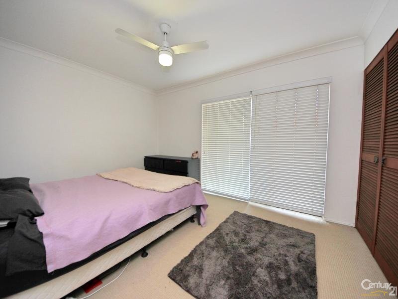 9-11 Old Burleigh Rd, Surfers Paradise QLD 4217