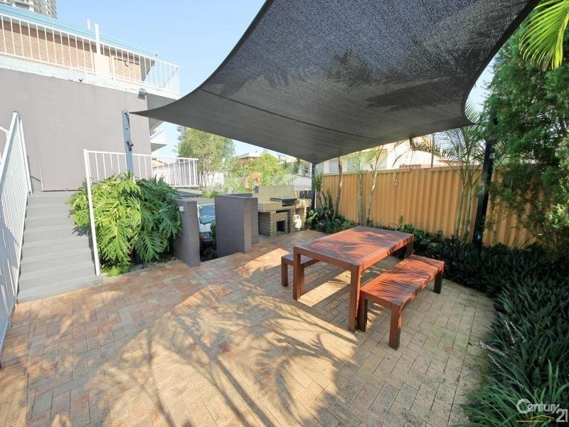 9-11 Old Burleigh Rd, Surfers Paradise QLD 4217