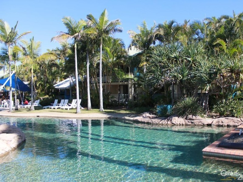 10 Alexandra Avenue, Broadbeach QLD 4218