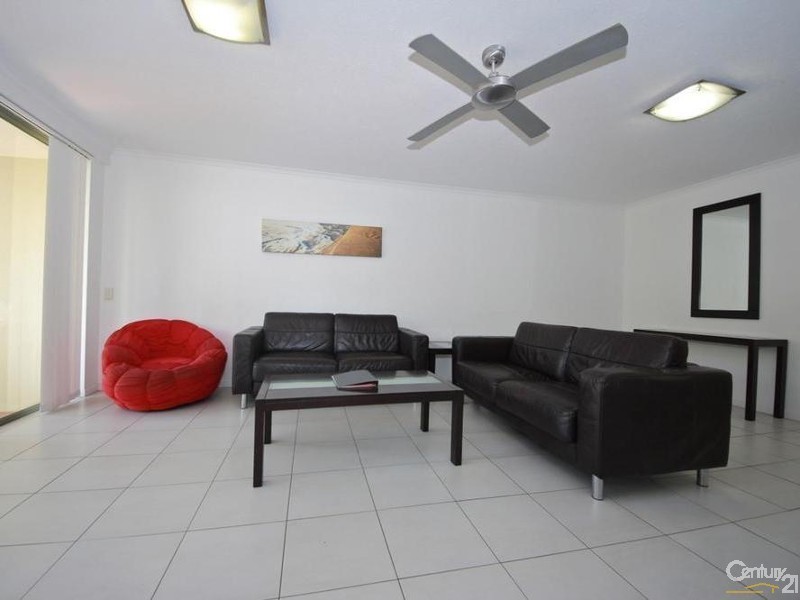 10 Alexandra Avenue, Broadbeach QLD 4218