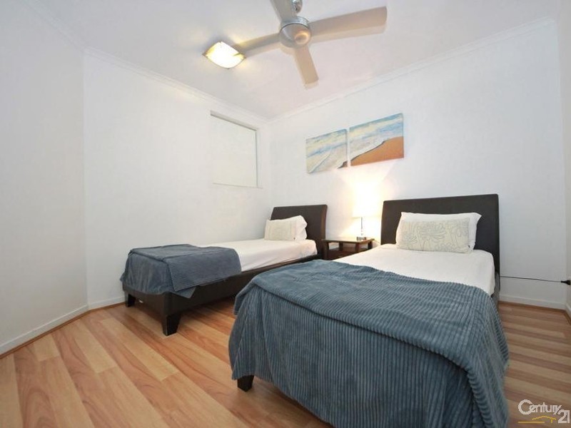 10 Alexandra Avenue, Broadbeach QLD 4218